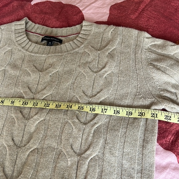 Banana Republic Wool Cable Knit Sweater - Picture 9 of 11